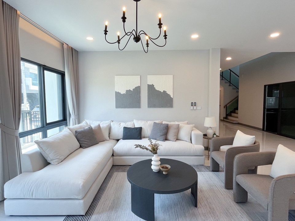House with Shared Pool in Bangnatrad 