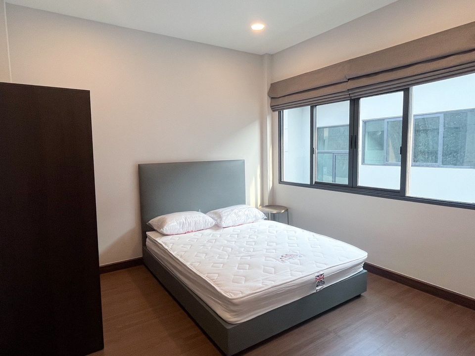 House with Shared Pool in Bangnatrad 