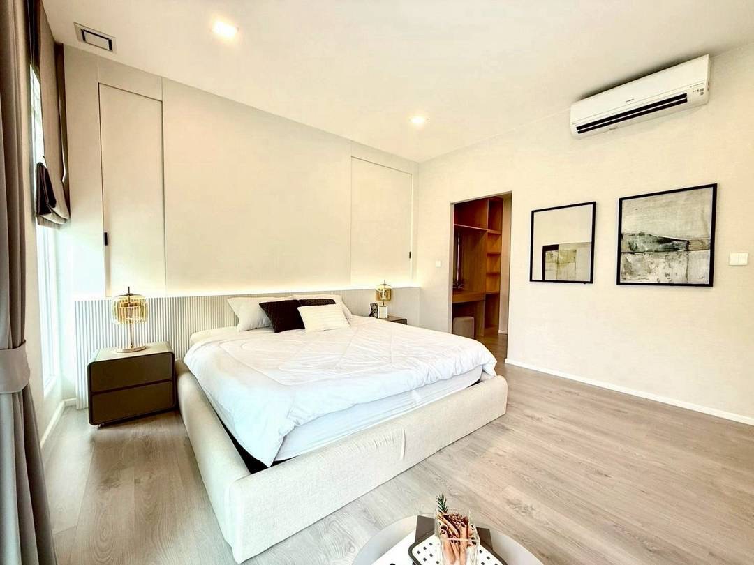 House with Shared Pool in Bangnatrad 