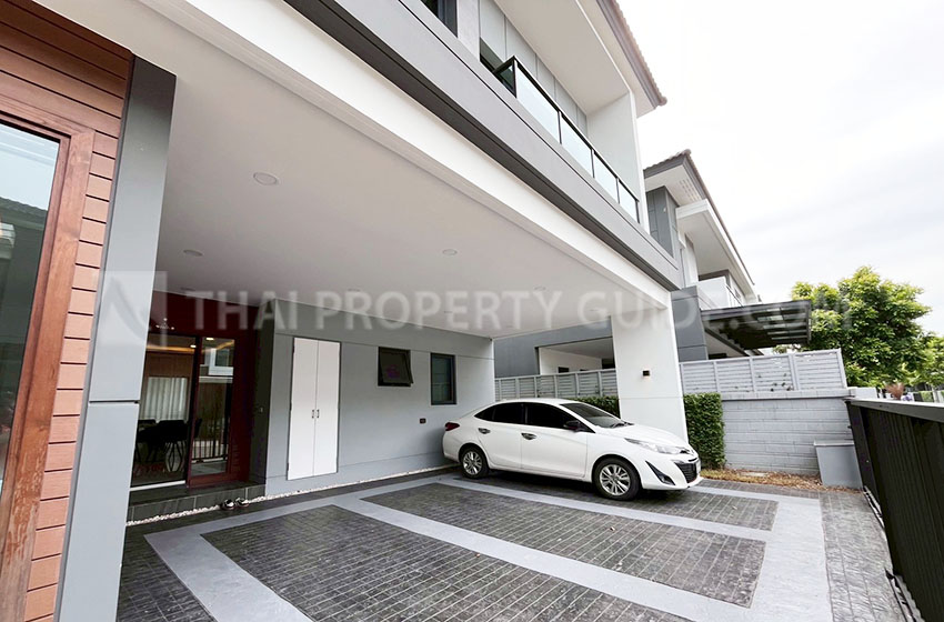 House with Shared Pool in Bangnatrad 