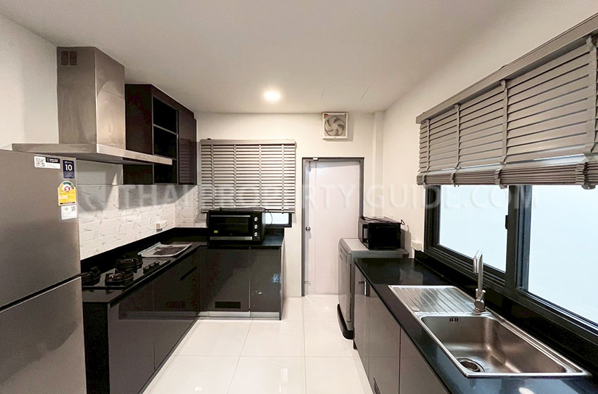 House with Shared Pool in Bangnatrad 