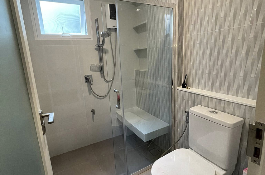 House with Shared Pool in Bangnatrad 