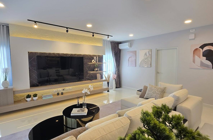 House with Shared Pool in Bangnatrad 