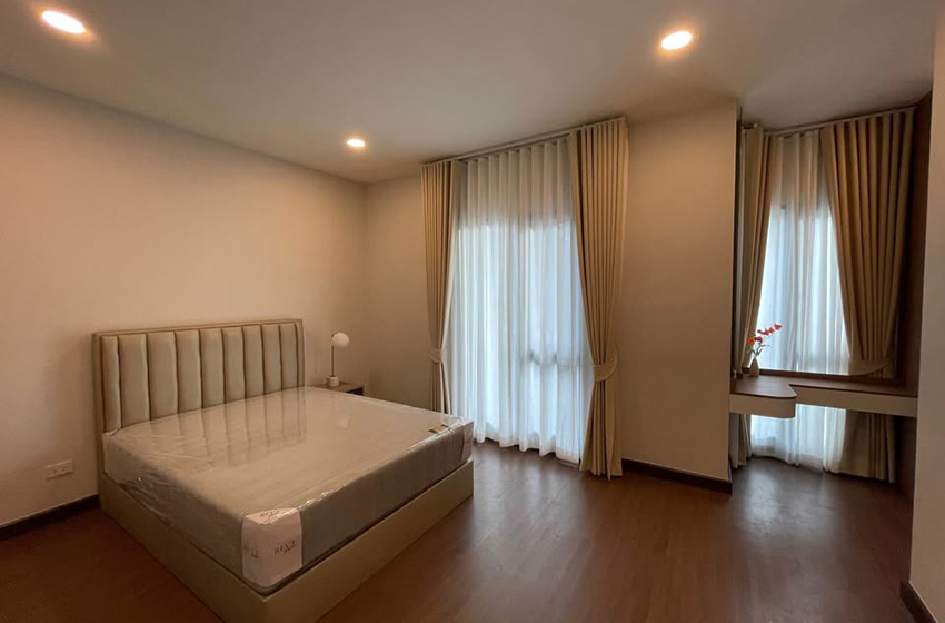 House with Shared Pool in Bangnatrad 