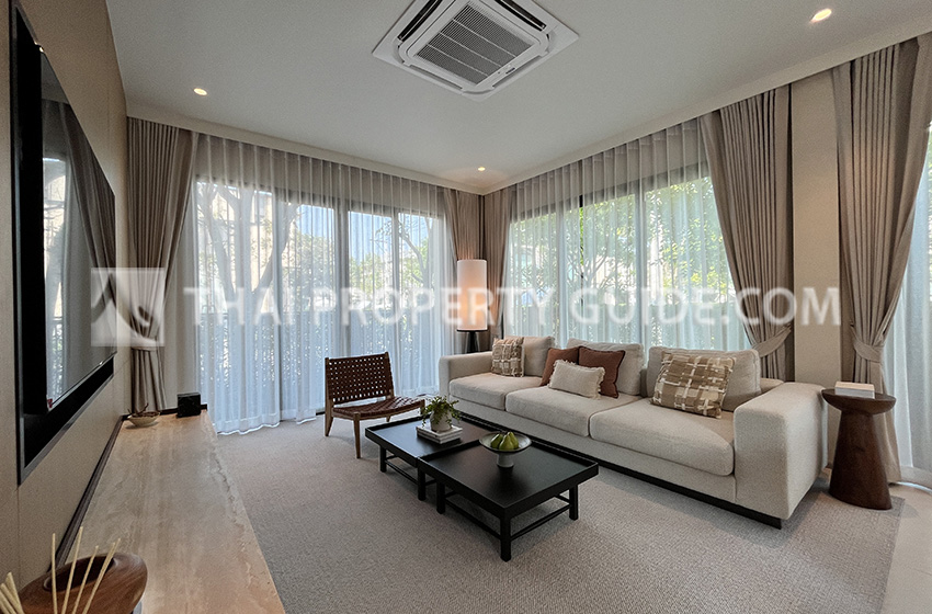 House with Shared Pool in Bangnatrad 