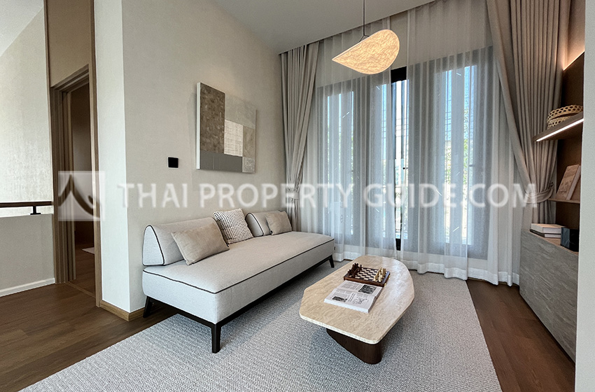 House with Shared Pool in Bangnatrad 