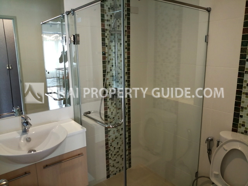 House with Shared Pool in Krung Thep Kritha 