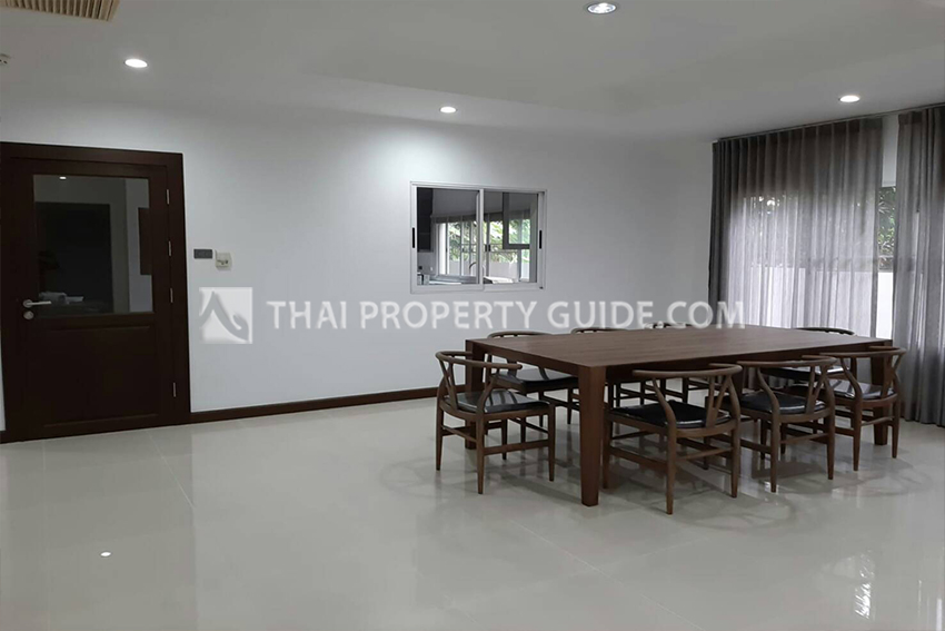 House with Shared Pool for rent in Nichada Thani