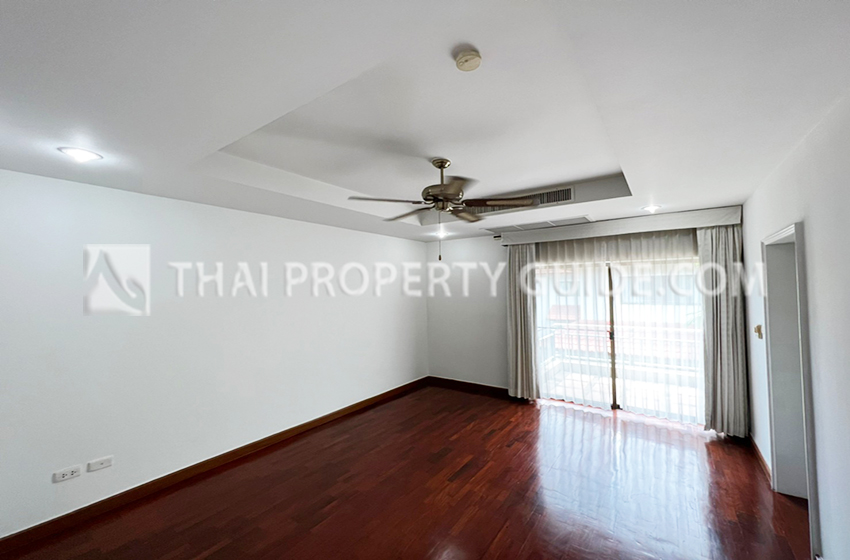 House with Private Pool in Nichada Thani 