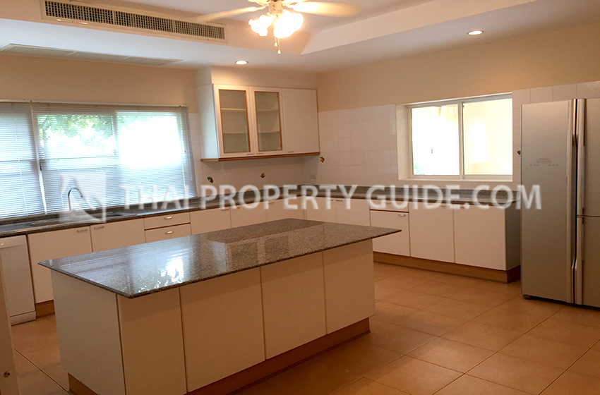 House with Shared Pool in Nichada Thani 
