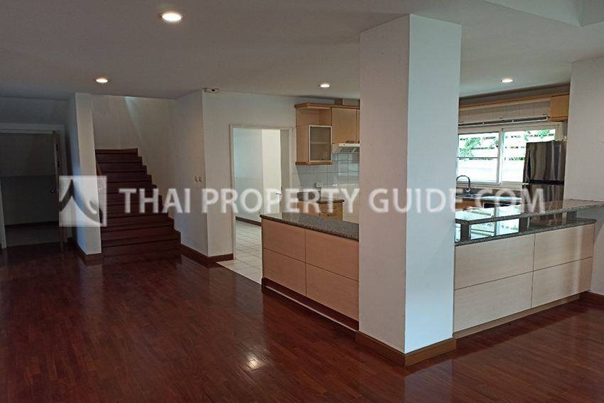 House with Shared Pool in Nichada Thani 