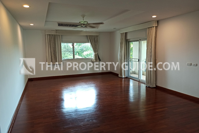 House with Shared Pool in Nichada Thani 