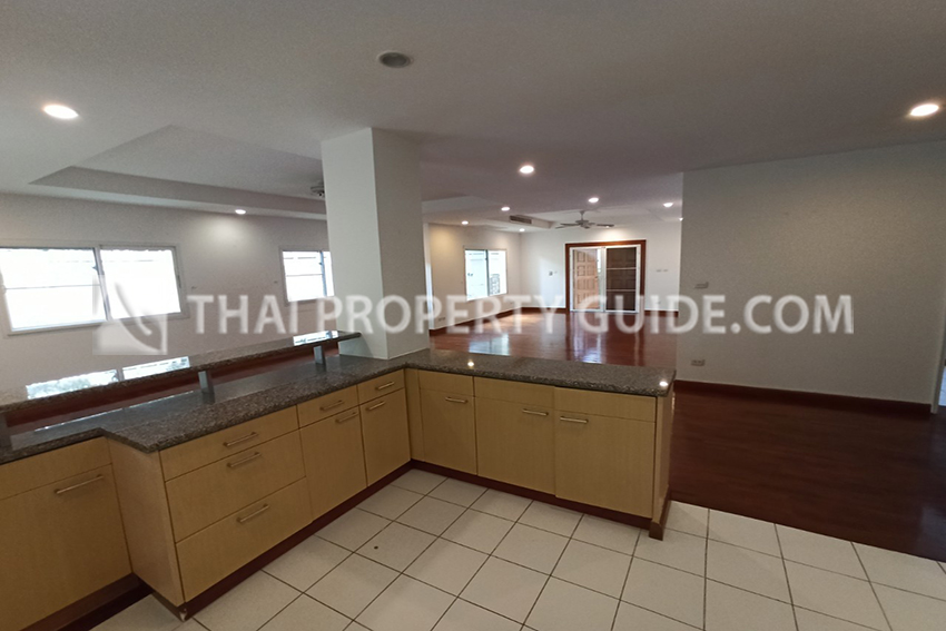 House with Shared Pool in Nichada Thani 