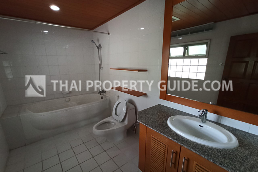 House with Shared Pool in Nichada Thani 