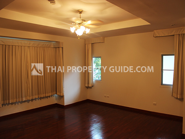 House with Shared Pool in Nichada Thani 