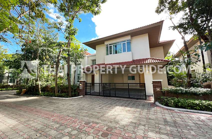 House with Shared Pool in Nichada Thani