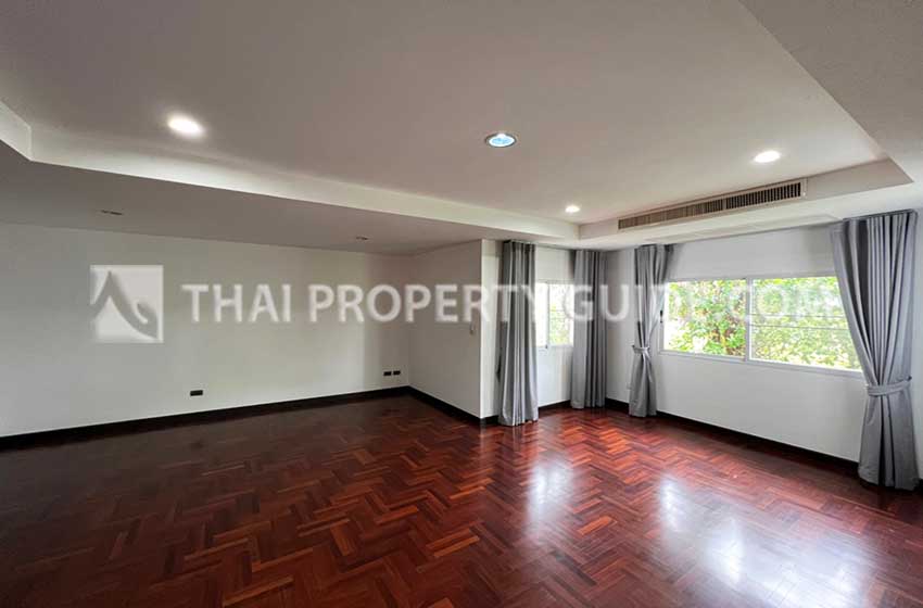 House with Shared Pool in Nichada Thani 