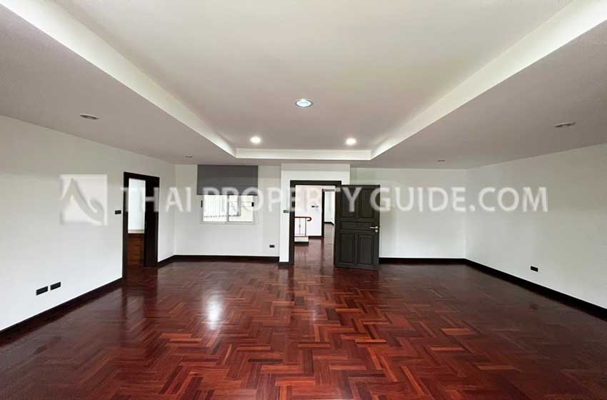 House with Shared Pool in Nichada Thani 