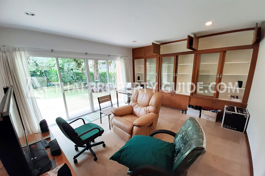 House with Shared Pool in Nichada Thani 