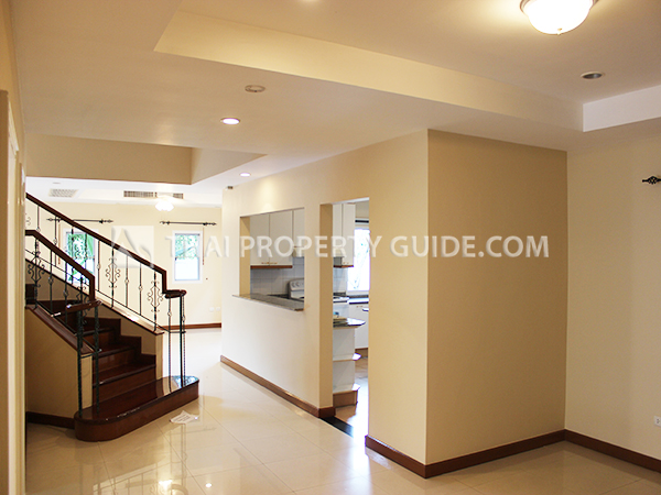 House with Shared Pool in Nichada Thani 