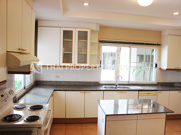 House with Shared Pool in Nichada Thani 