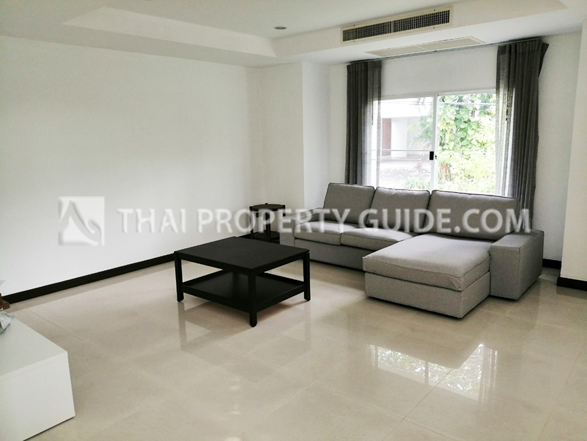 House with Shared Pool in Nichada Thani 
