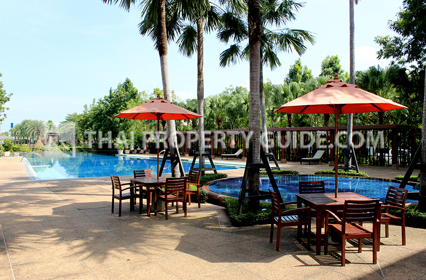 House with Shared Pool in Pattanakarn 