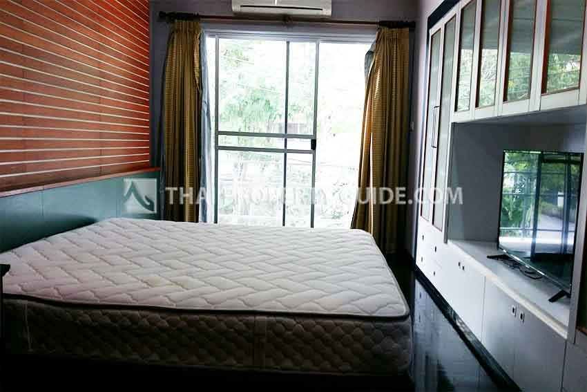 House with Shared Pool in Pattanakarn 
