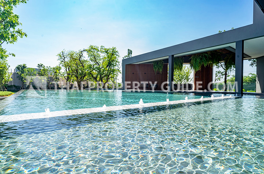 House with Shared Pool in Pattanakarn 
