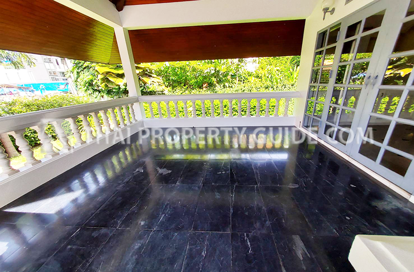House with Shared Pool in Rama 9 