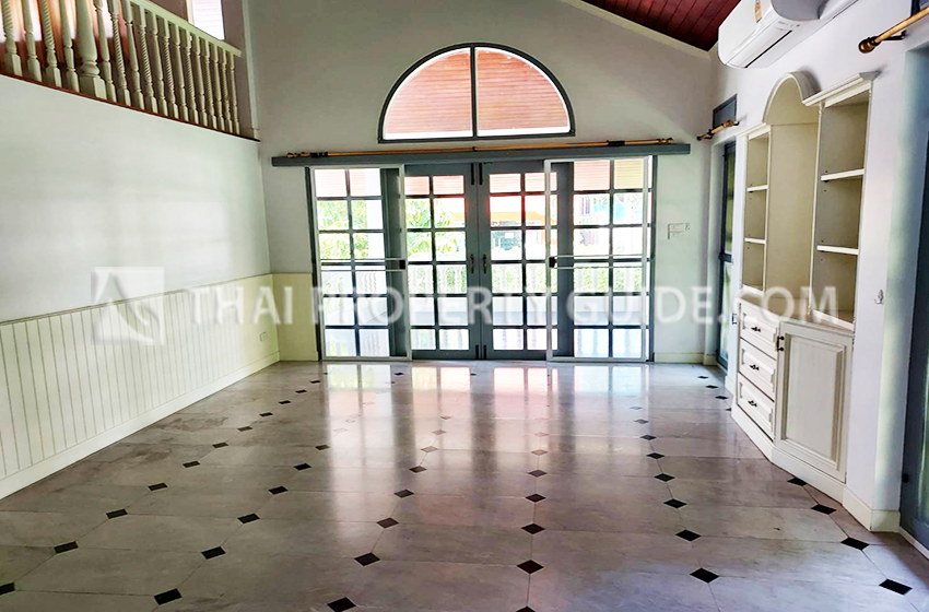 House with Shared Pool in Rama 9 