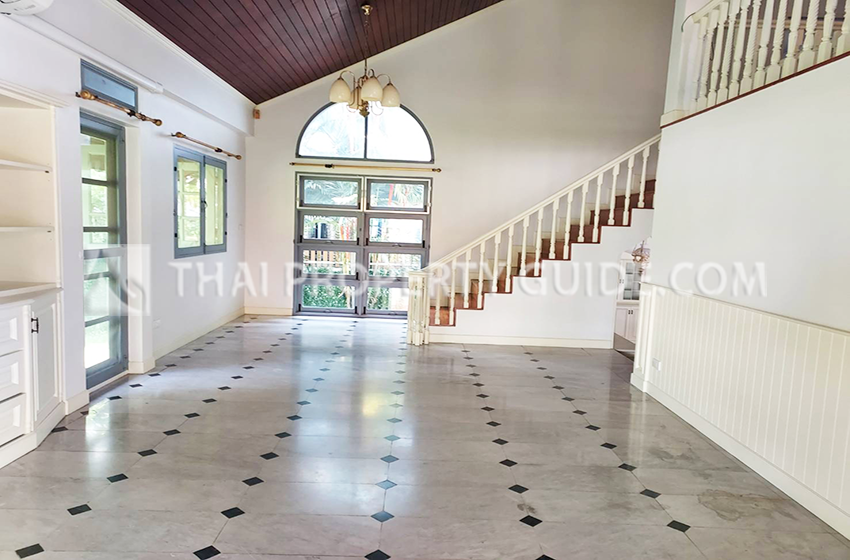 House with Shared Pool in Rama 9 