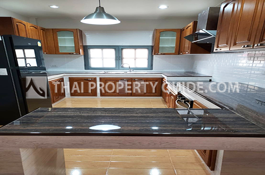 House with Shared Pool in Rama 9 