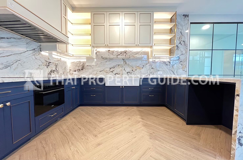 House with Shared Pool in Rama 9 