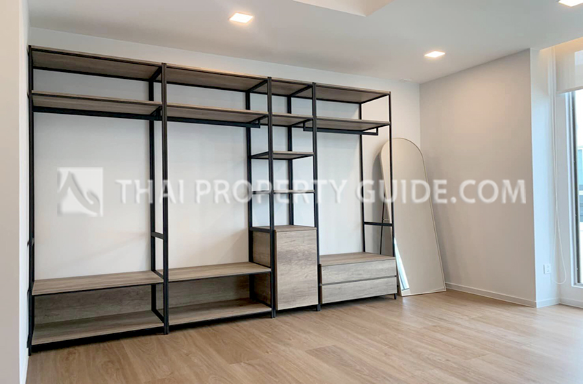 House with Shared Pool in Rama 9 
