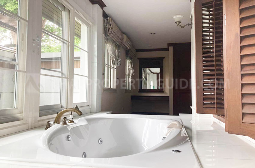 House with Shared Pool in Rama 9 
