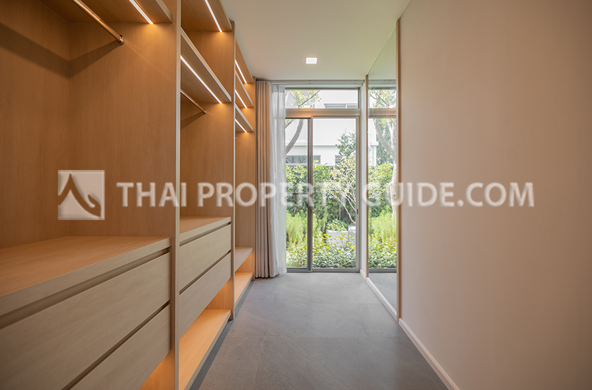 House with Shared Pool in Rama 9 