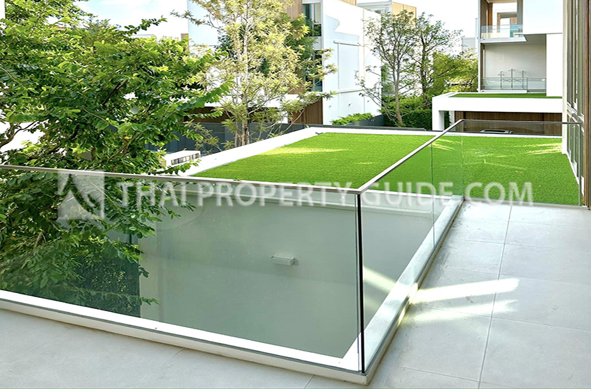 House with Shared Pool in Rama 9 