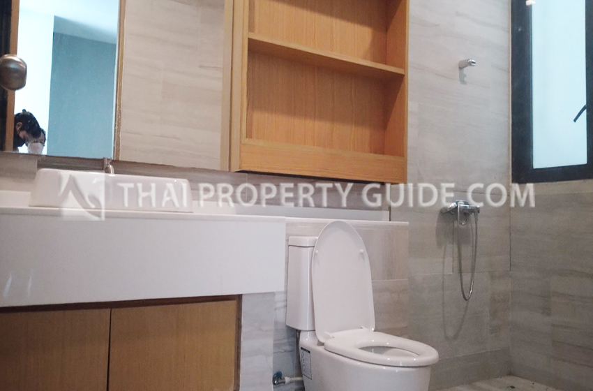 House with Shared Pool in Rama 9 