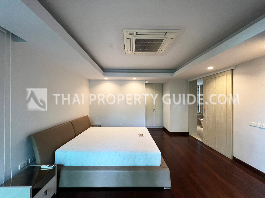 House with Shared Pool in Sathorn 