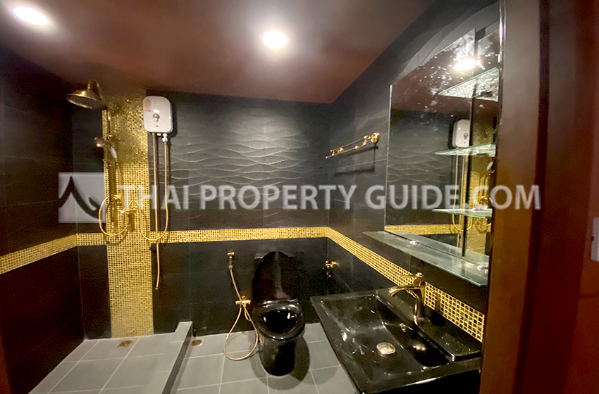 House with Shared Pool in Sathorn 