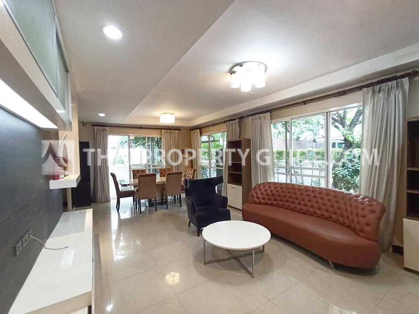 House with Shared Pool in Srinakarin 