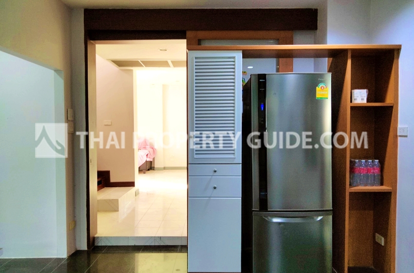 House with Shared Pool in Srinakarin 