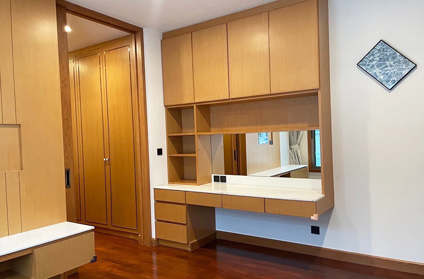 House with Shared Pool in Srinakarin 