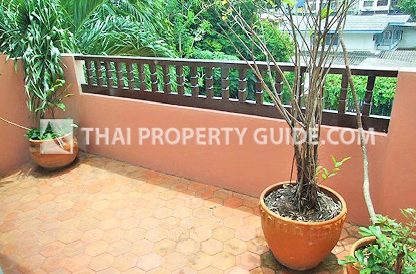 House with Shared Pool in Sukhumvit 