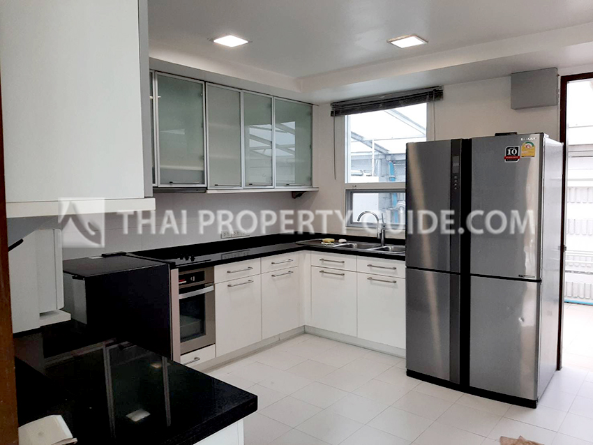 House with Shared Pool in Sukhumvit 