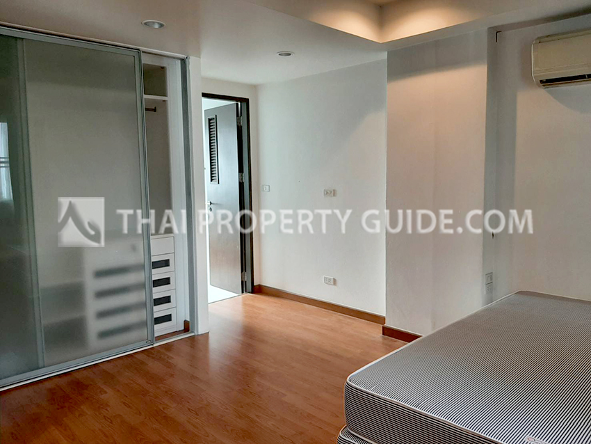 House with Shared Pool in Sukhumvit 