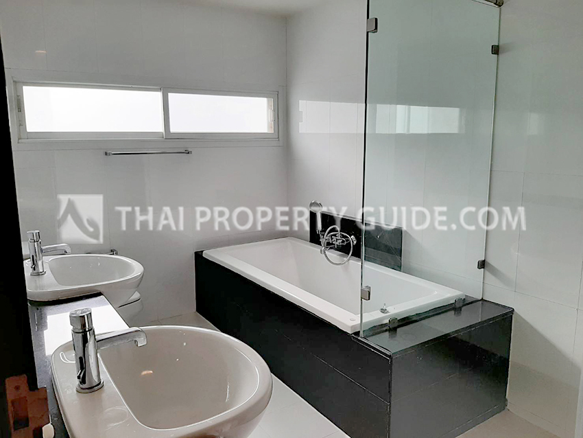 House with Shared Pool in Sukhumvit 