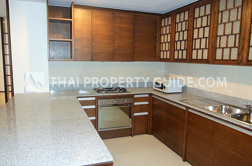 House with Shared Pool in Sukhumvit 