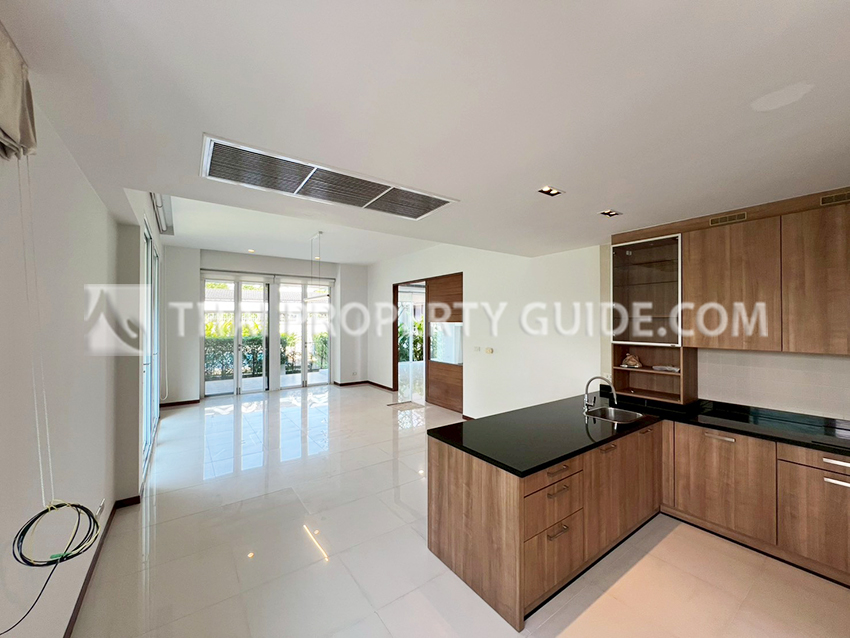 House with Shared Pool in Sukhumvit 